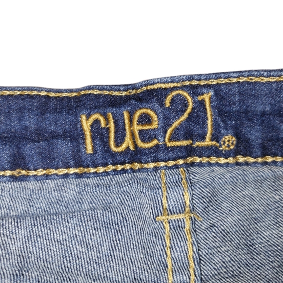 Rue 21 Jean Shorts - Picture 5 of 6